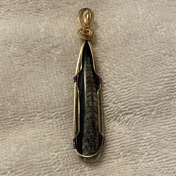 Fossil Pendant - Picture 1 of 4